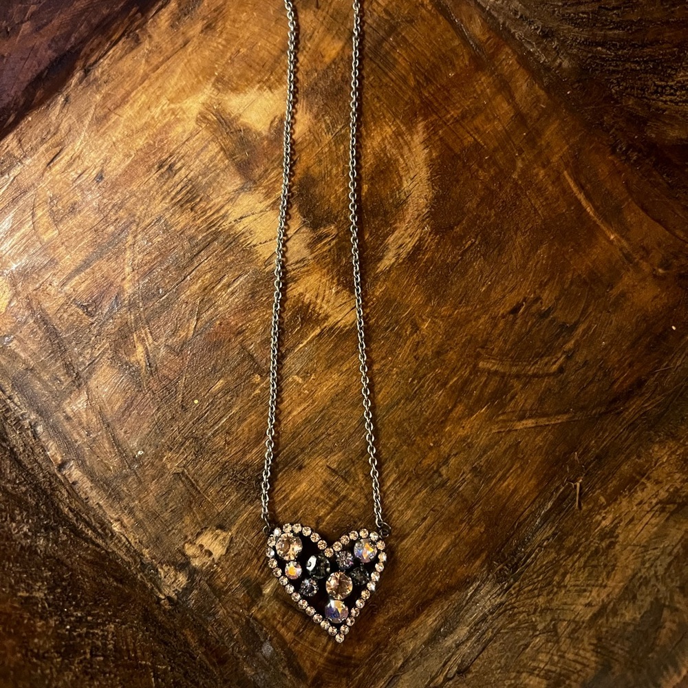 sabika necklace